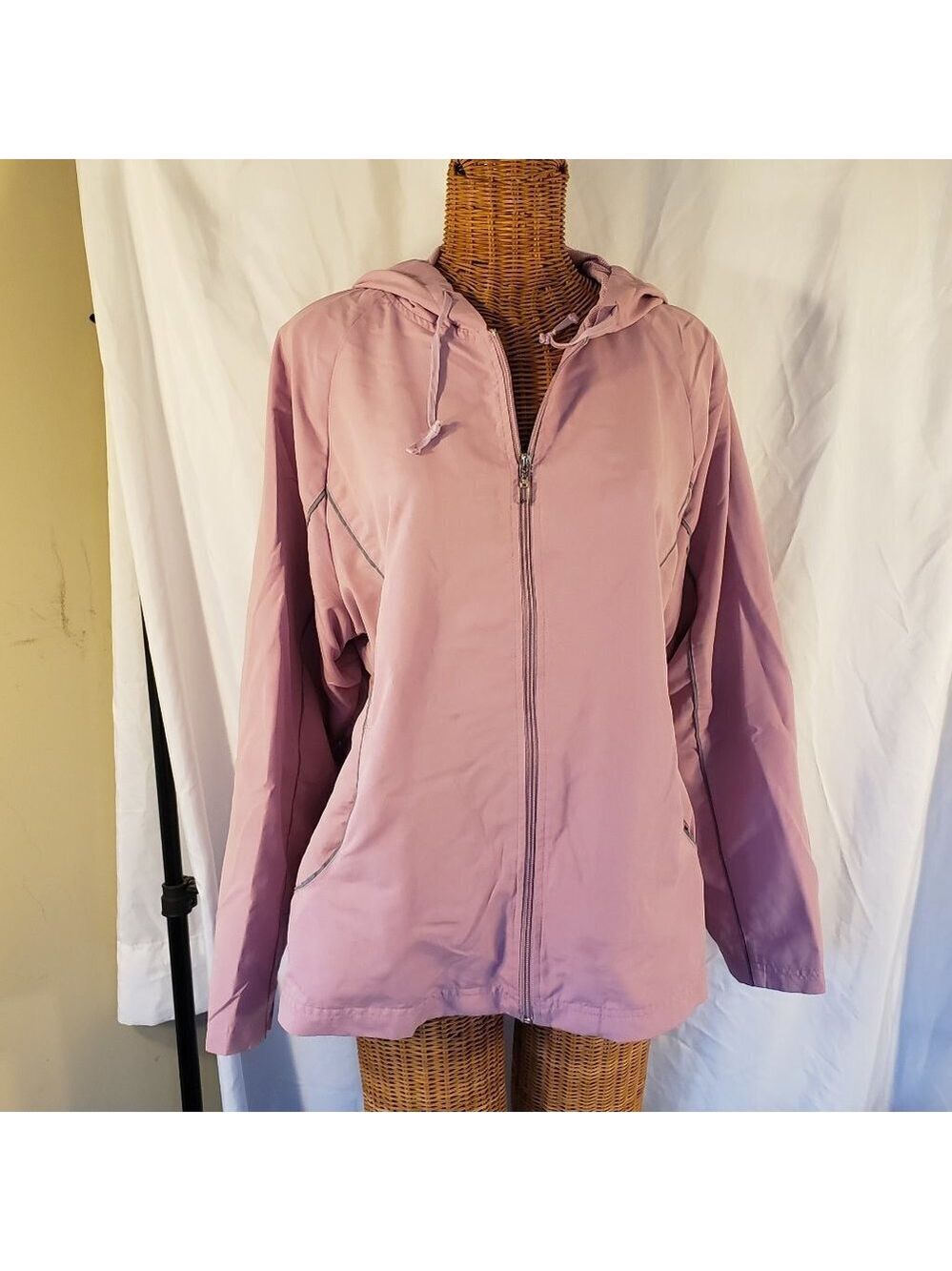 Athletech Women's Lavender Full-Zip Hooded Lightweight Jacket - 1X